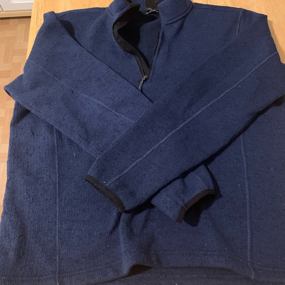Blue fleece 1/4 zip jacket medium